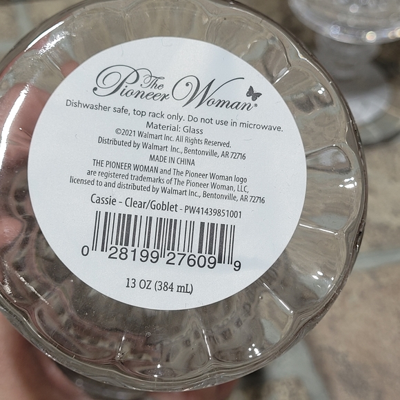 The Pioneer Woman Set of 2 Clear Footed Cassie Goblet Glasses 13 ounces - Picture 4 of 5